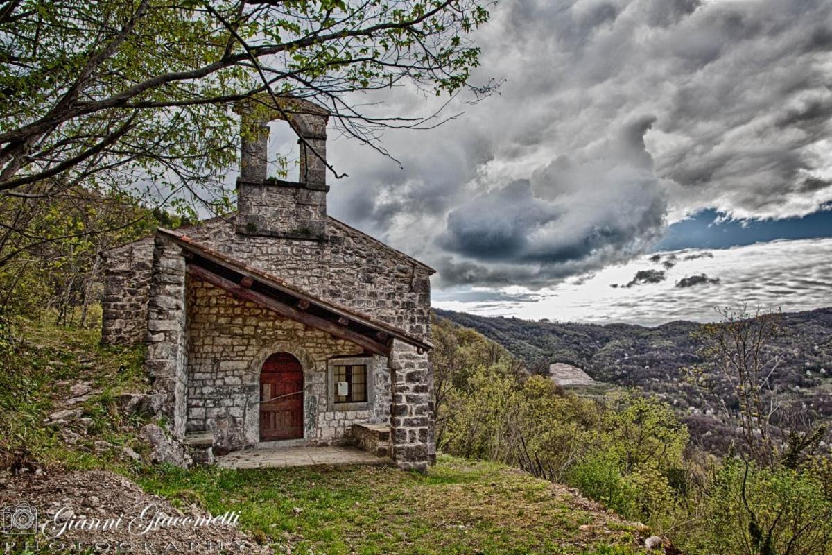 Torre Del Grifone Nel Medioevo Di Cividale Del Friuli Villa Faedis Ngoại thất bức ảnh